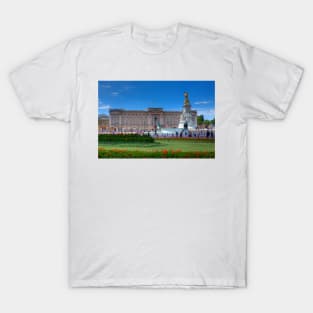 Buckingham Palace, London, England T-Shirt